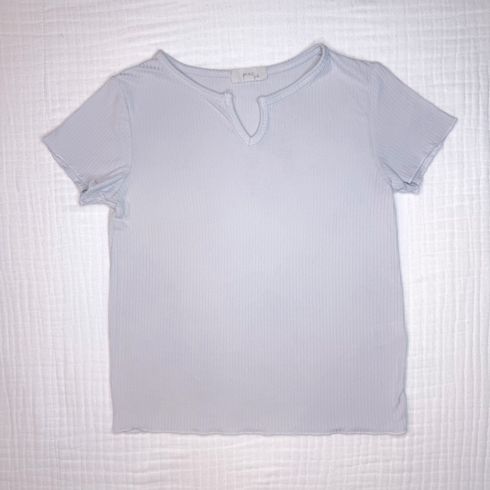 Pinc Girls light gray ribbed split neck short sleeve tee Girls size 10/12 (L)